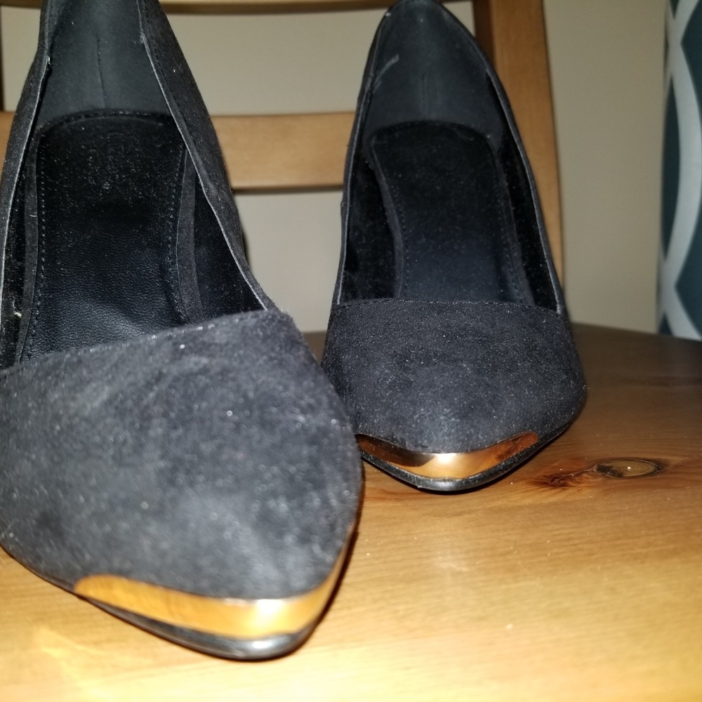 Heels - Picture 5 of 7